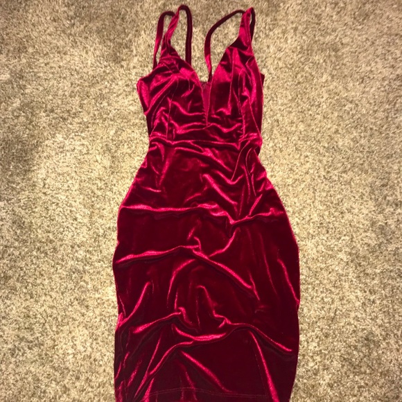 Windsor Dresses & Skirts - Windsor velvet red dress